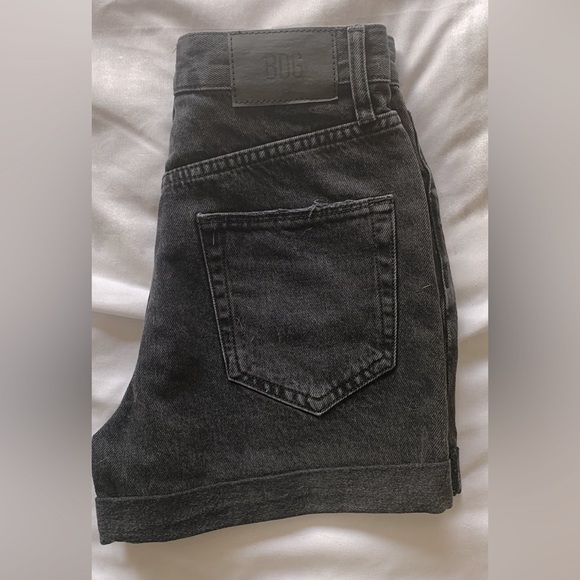 BDG Urban Outfitters Faded Black Mom Shorts, 25 - Picture 3 of 5